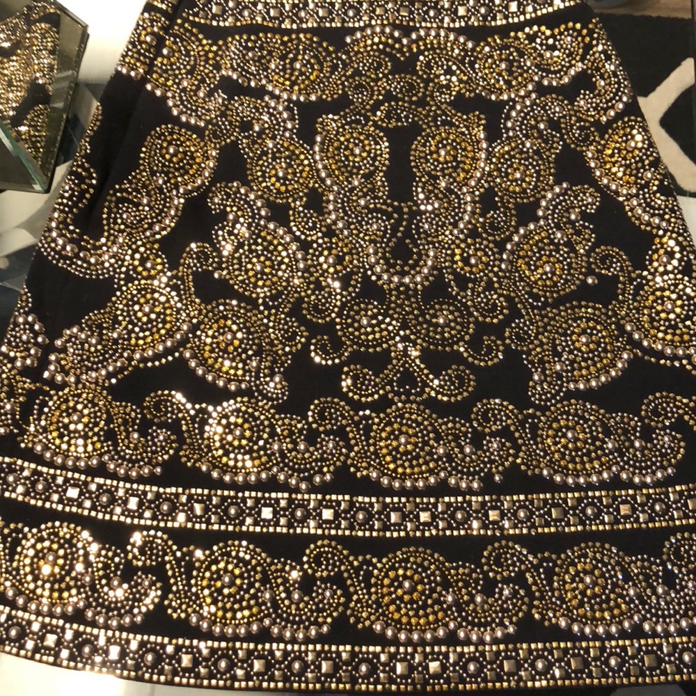ST John’s size 6 never worn